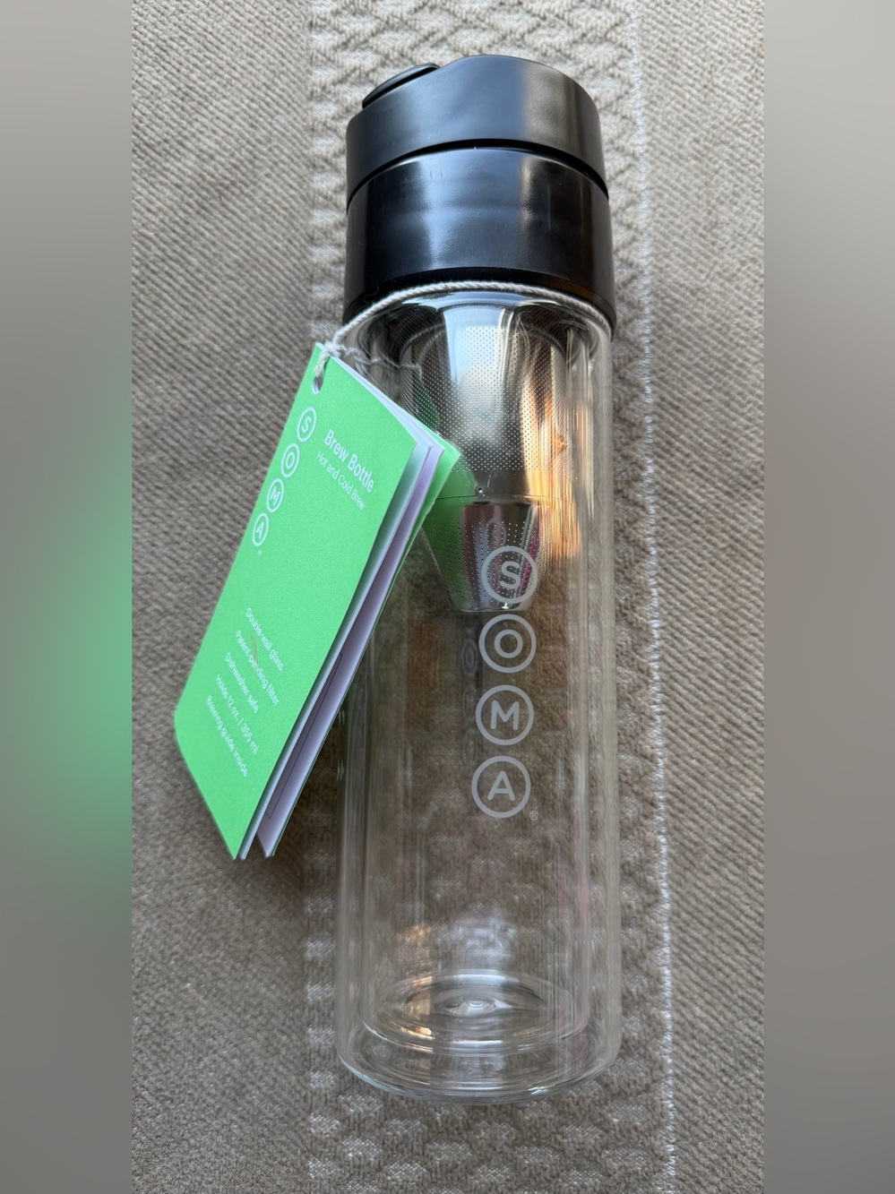 Soma Clear Glass Brew Bottle with Black Lid and Stainless Infuser